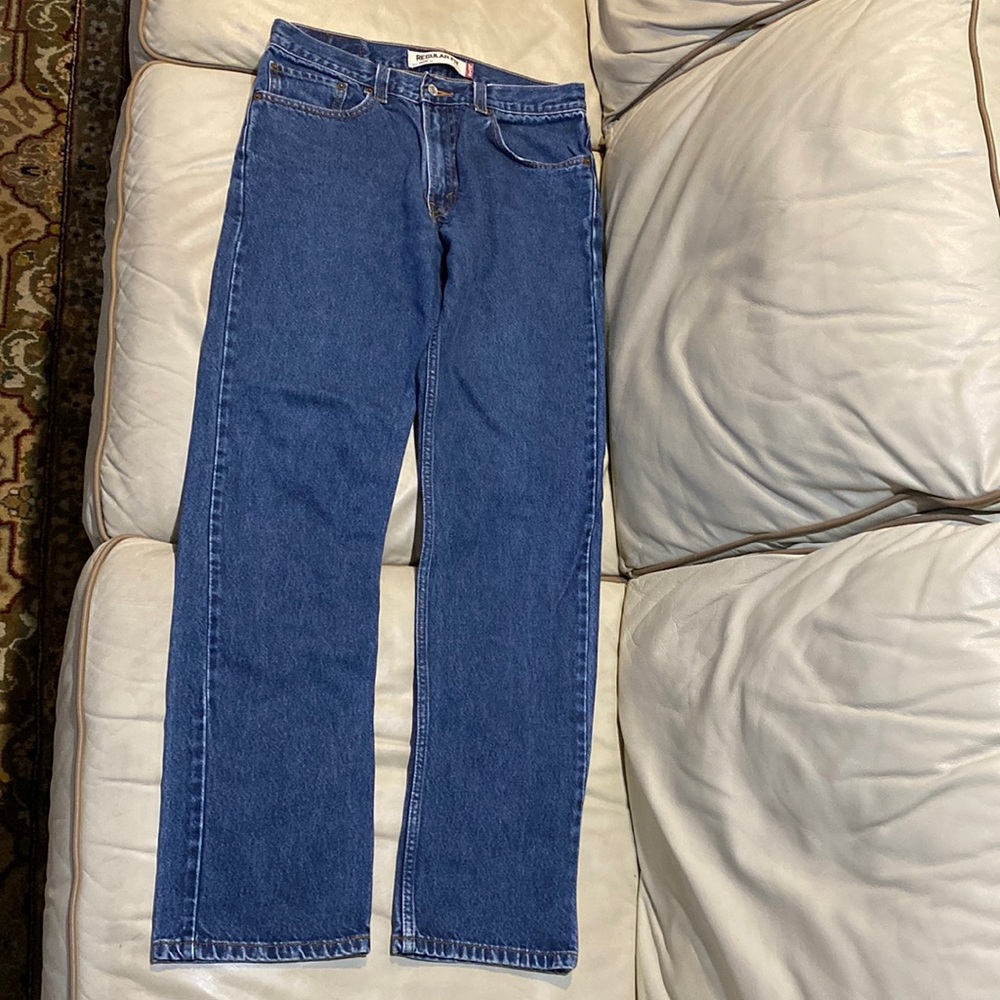 100% cotton Levi Jeans. Price is negotiable!